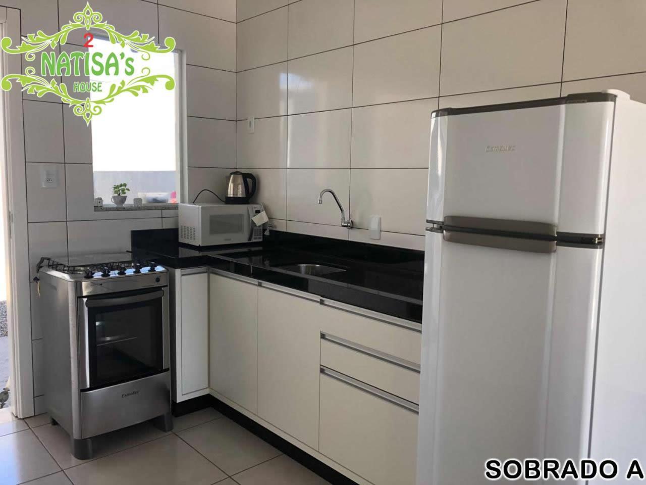 Sobrados Aconchegante Com Piscina "Natisashouse" Villa Bombinhas Exteriör bild